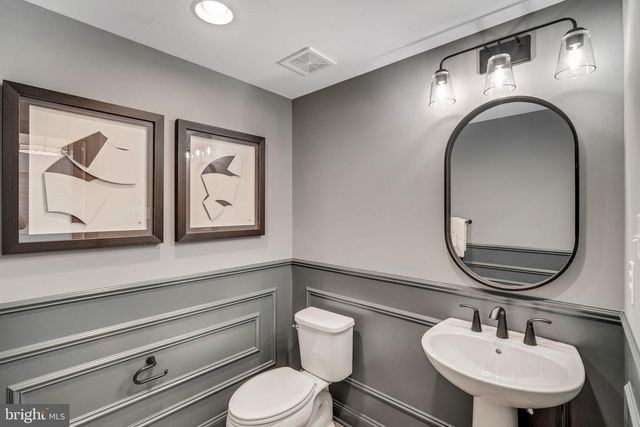 5401 RED OAK DR, Coopersburg, PA 18036