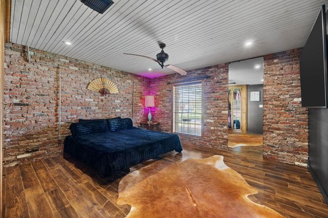 2713 Crane Drive, Pearland, TX 77581
