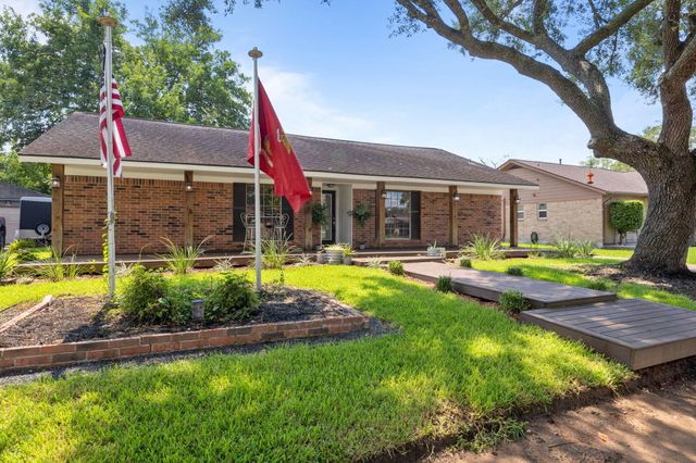 2713 Crane Drive, Pearland, TX 77581