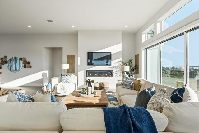 762 Tall Oak Dr, Bickford Ranch, CA 95648