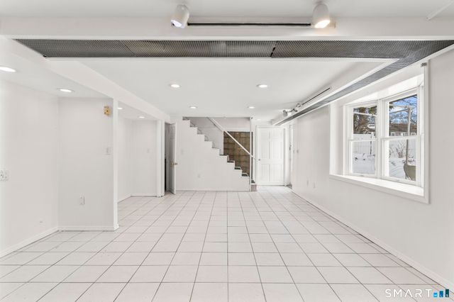 5 Arden Road, Trumbull, CT 06611