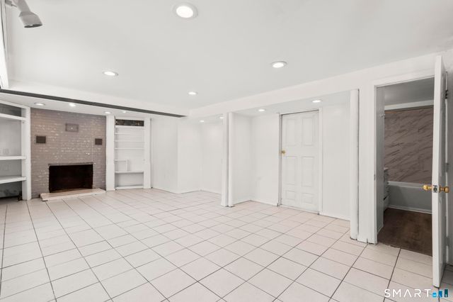 5 Arden Road, Trumbull, CT 06611