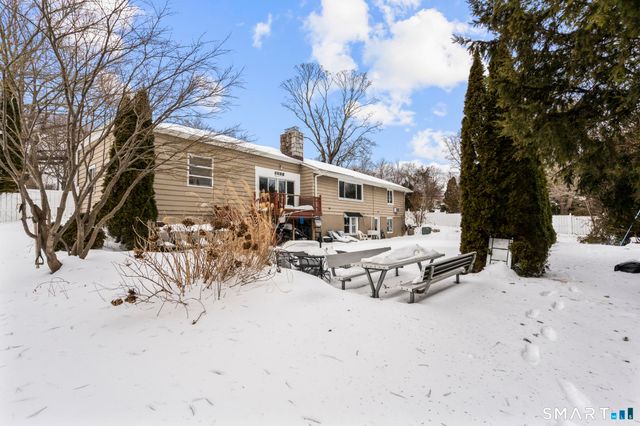 5 Arden Road, Trumbull, CT 06611