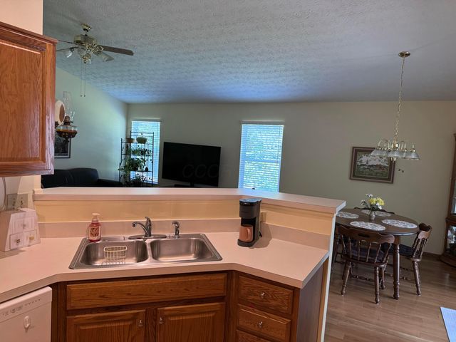 1610 Sapphire Drive, Grove City, OH 43123