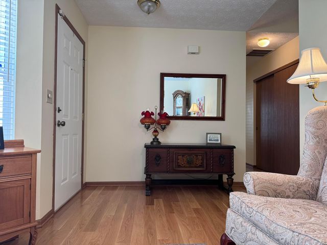 1610 Sapphire Drive, Grove City, OH 43123