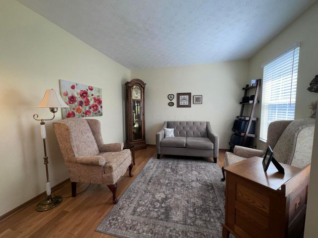 1610 Sapphire Drive, Grove City, OH 43123