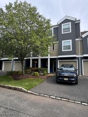 148 Bonney Ct, Bridgewater Twp., NJ 08807
