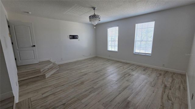 10422 GLEN WILLOW LANE, Tampa, FL 33647