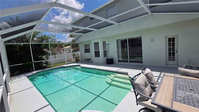 10422 GLEN WILLOW LANE, Tampa, FL 33647