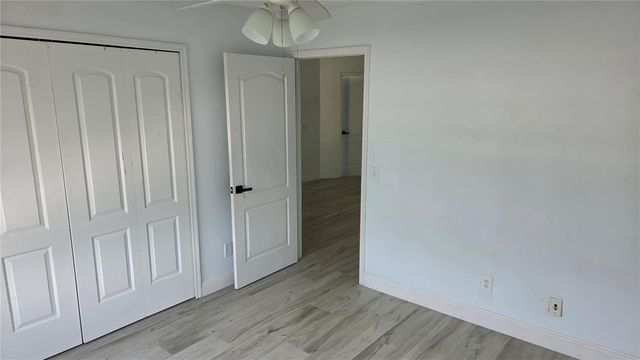 10422 GLEN WILLOW LANE, Tampa, FL 33647