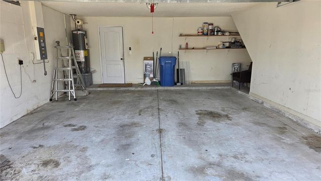 10422 GLEN WILLOW LANE, Tampa, FL 33647