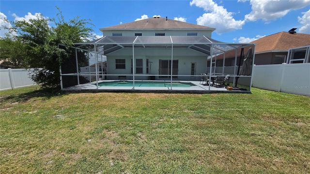 10422 GLEN WILLOW LANE, Tampa, FL 33647