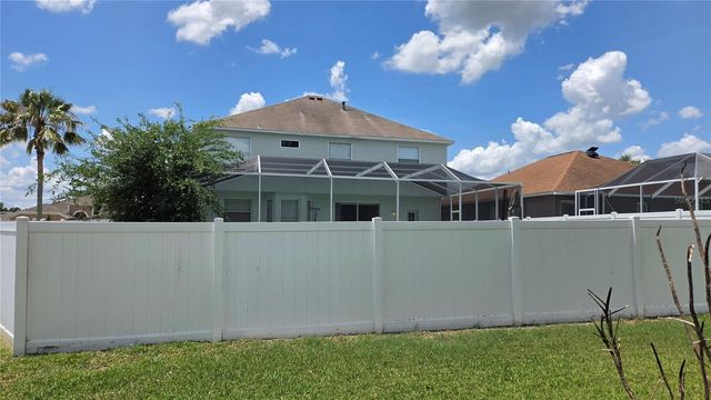 10422 GLEN WILLOW LANE, Tampa, FL 33647