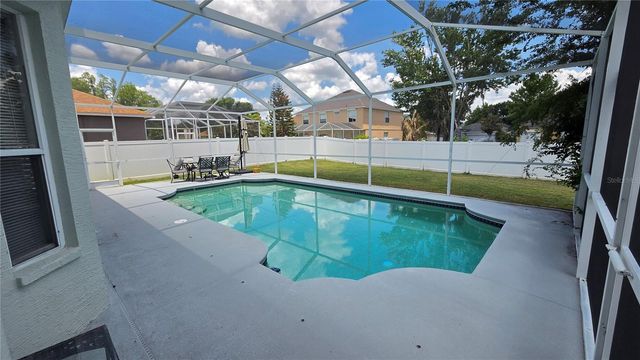 10422 GLEN WILLOW LANE, Tampa, FL 33647