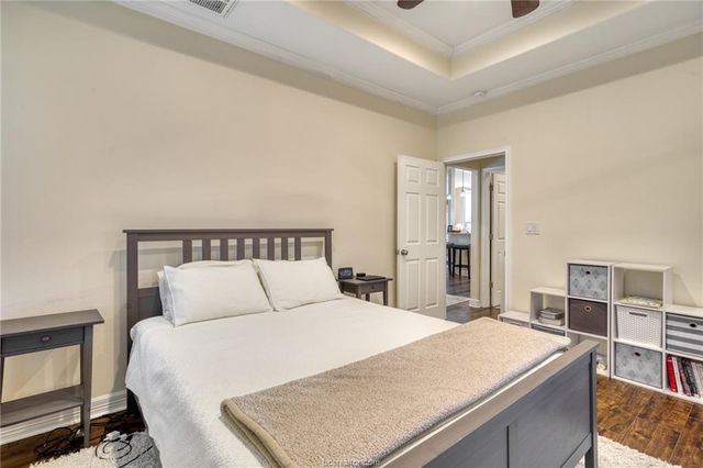 1104 Jennifer Street, Madisonville, TX 77864