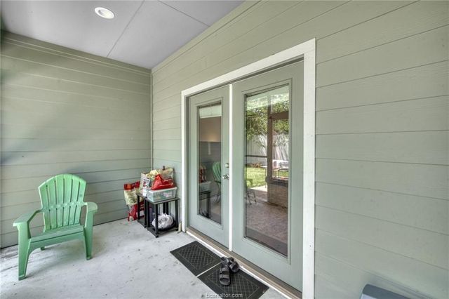1104 Jennifer Street, Madisonville, TX 77864