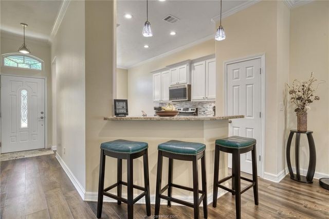 1104 Jennifer Street, Madisonville, TX 77864