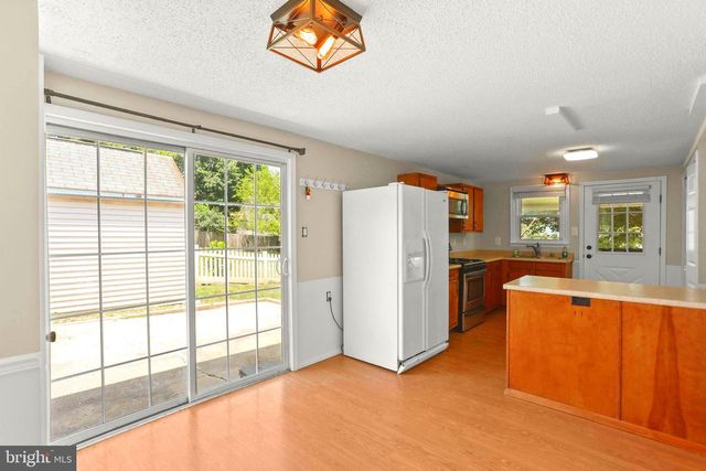 210 MULBERRY ST, Wrightsville, PA 17368