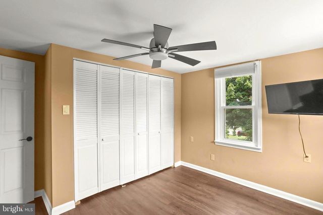 210 MULBERRY ST, Wrightsville, PA 17368