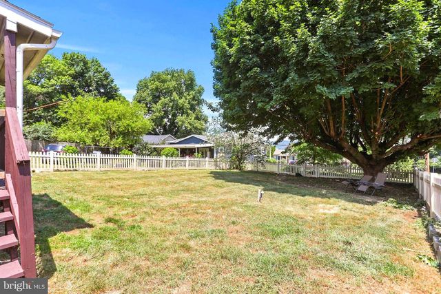 210 MULBERRY ST, Wrightsville, PA 17368