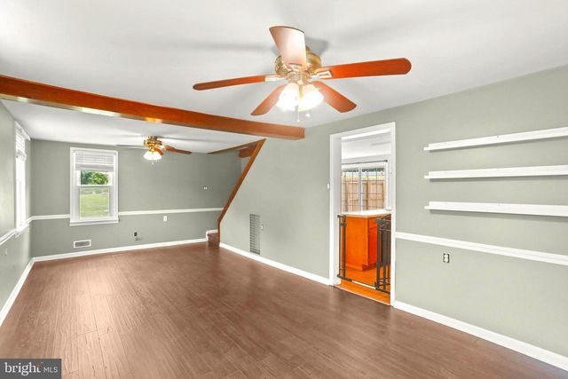 210 MULBERRY ST, Wrightsville, PA 17368