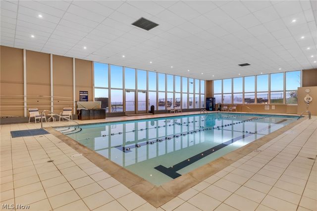 12900 Lake Avenue 216, Lakewood, OH 44107