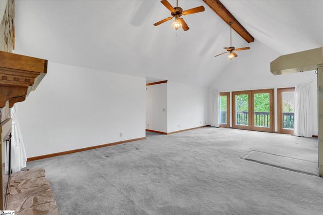 120 Packs Mountain Ridge Road, Taylors, SC 29687