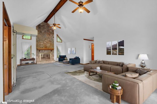 120 Packs Mountain Ridge Road, Taylors, SC 29687