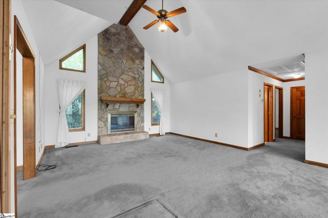 120 Packs Mountain Ridge Road, Taylors, SC 29687