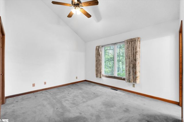 120 Packs Mountain Ridge Road, Taylors, SC 29687