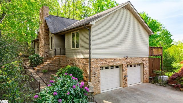 120 Packs Mountain Ridge Road, Taylors, SC 29687