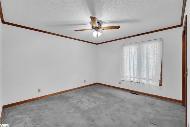 120 Packs Mountain Ridge Road, Taylors, SC 29687
