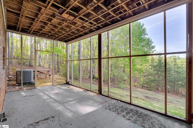 120 Packs Mountain Ridge Road, Taylors, SC 29687