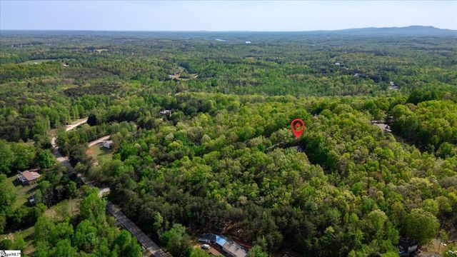 120 Packs Mountain Ridge Road, Taylors, SC 29687