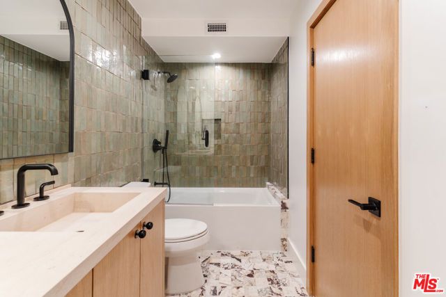 3977 Oeste Avenue, Studio City (los Angeles), CA 91604