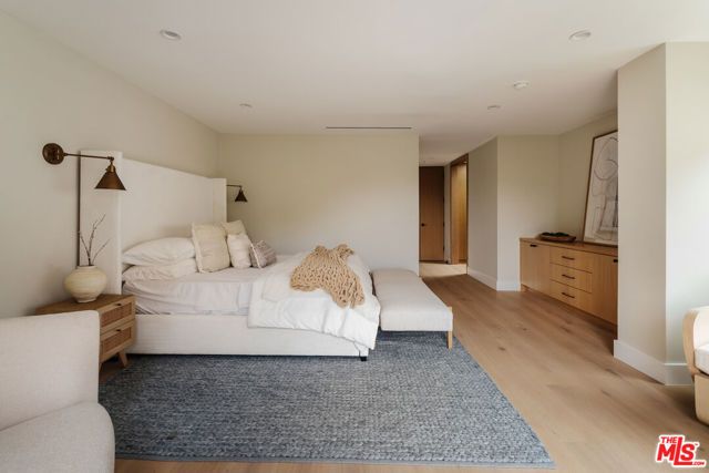 3977 Oeste Avenue, Studio City (los Angeles), CA 91604