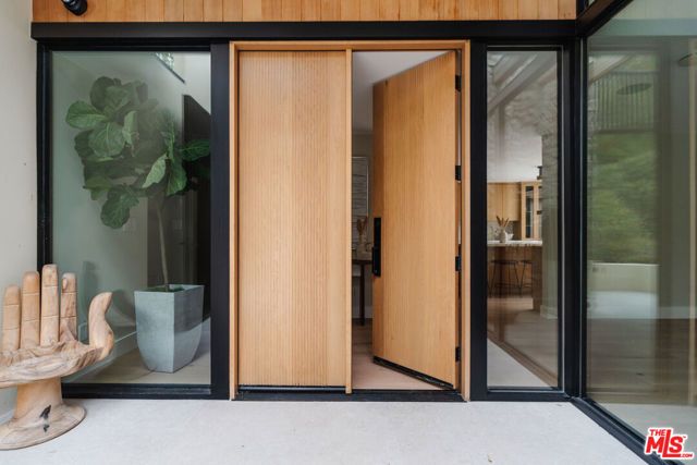 3977 Oeste Avenue, Studio City (los Angeles), CA 91604