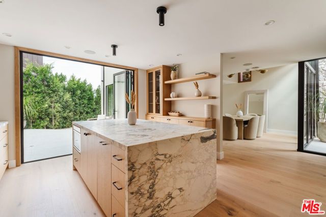 3977 Oeste Avenue, Studio City (los Angeles), CA 91604