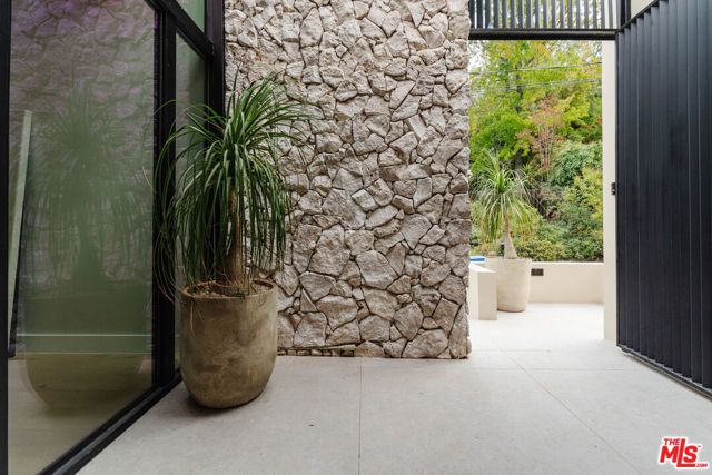 3977 Oeste Avenue, Studio City (los Angeles), CA 91604