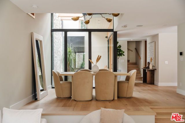 3977 Oeste Avenue, Studio City (los Angeles), CA 91604