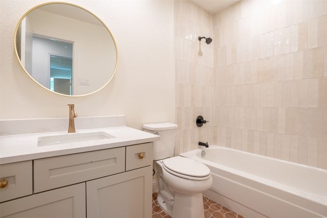 2513 Incline Drive, Carrollton, TX 75006