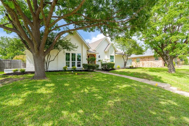 2513 Incline Drive, Carrollton, TX 75006