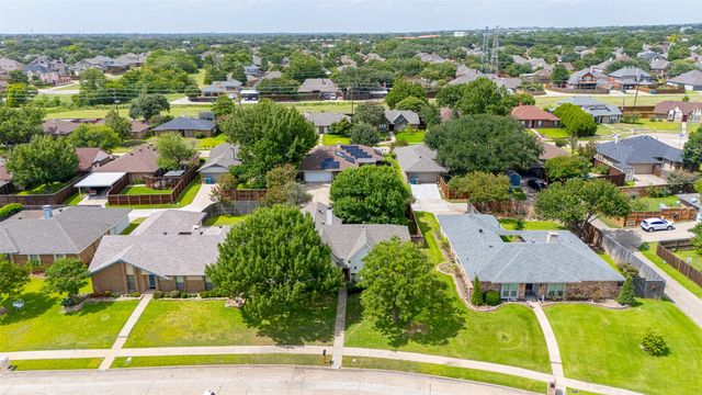 2513 Incline Drive, Carrollton, TX 75006
