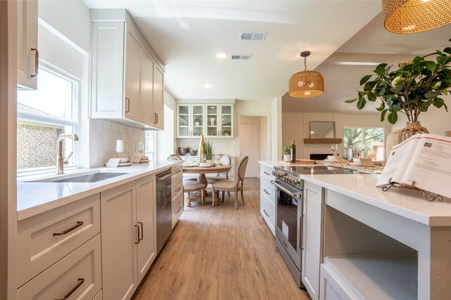 2513 Incline Drive, Carrollton, TX 75006