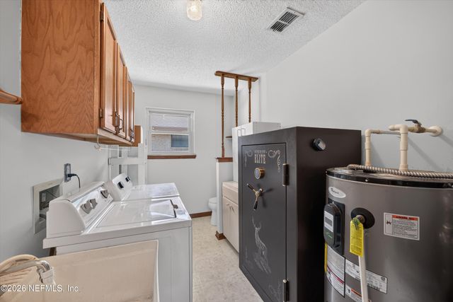 2460 SAN SAGO Lane, Jacksonville, FL 32216