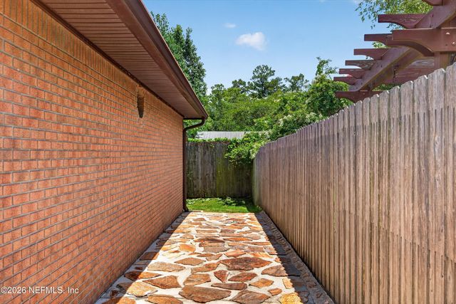 2460 SAN SAGO Lane, Jacksonville, FL 32216
