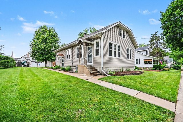 622 Woodward Street, Beecher, IL 60401