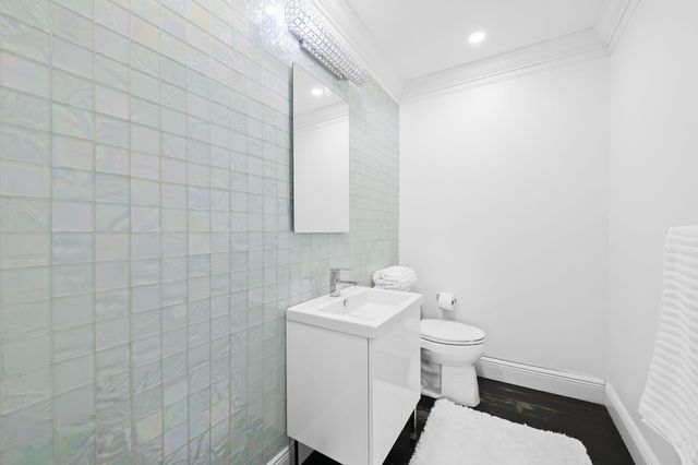 456 E Boca Raton Rd, Boca Raton, FL 33432