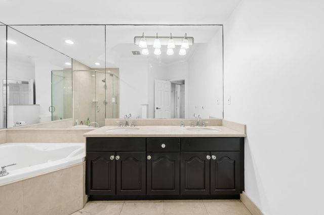 456 E Boca Raton Rd, Boca Raton, FL 33432