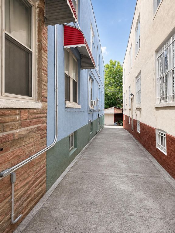 1255 Elder Avenue, Bronx, NY 10472 — photo 2
